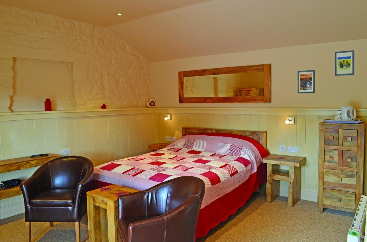 Bed and Breakfast Widbrook Barns Брадфорд на Аэвен Экстерьер фото