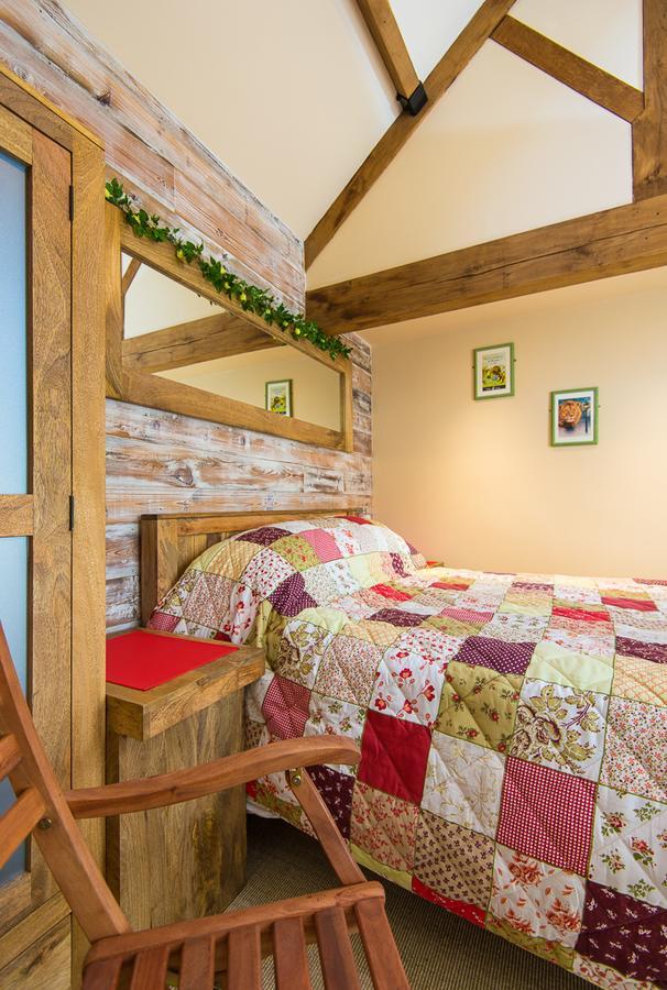 Bed and Breakfast Widbrook Barns Брадфорд на Аэвен Экстерьер фото