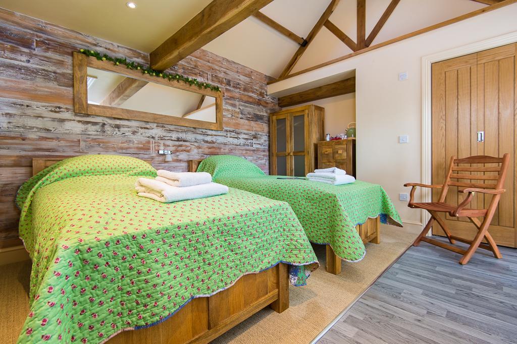 Bed and Breakfast Widbrook Barns Брадфорд на Аэвен Экстерьер фото